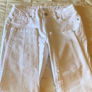 Artisan NY white denim skinny ankle size 4